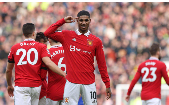 借其敏锐的 借其敏锐的