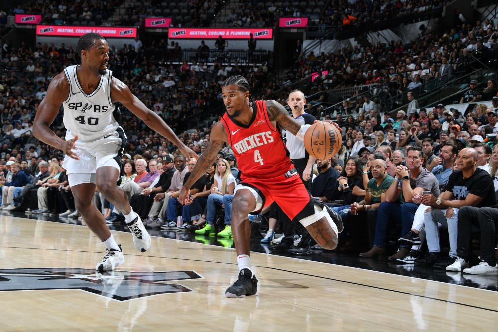 显得触目惊 显得触目惊